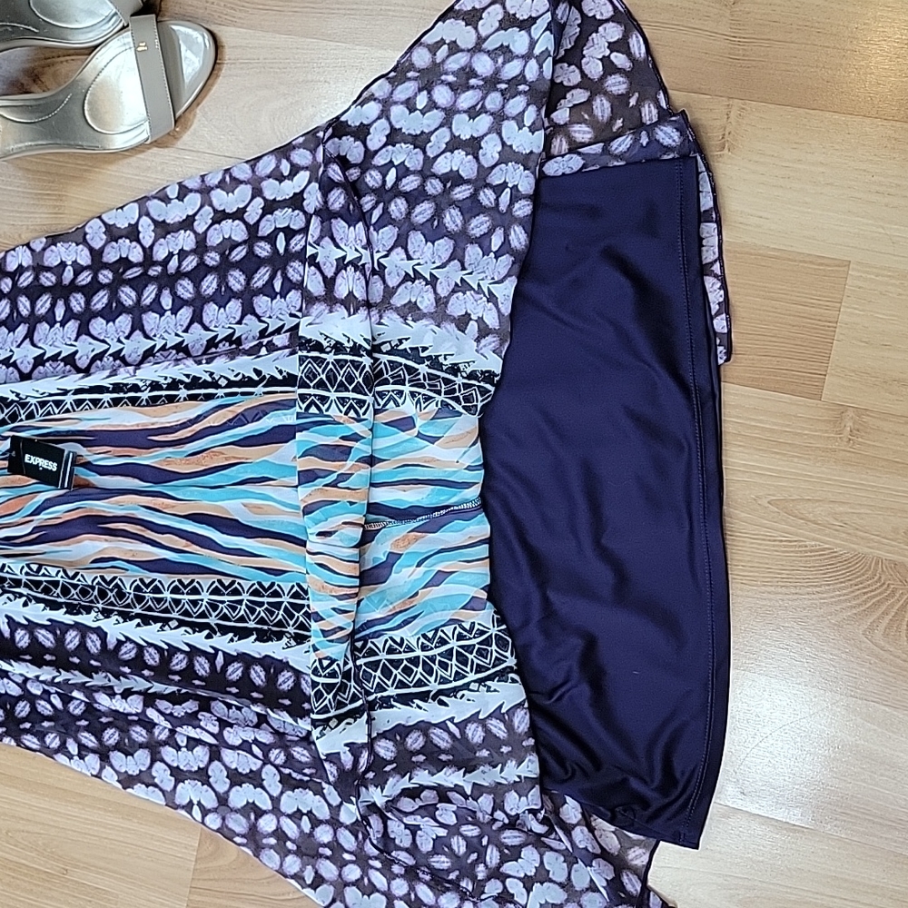 Nwt Express Multi Pattern Flowy Dress - image 7